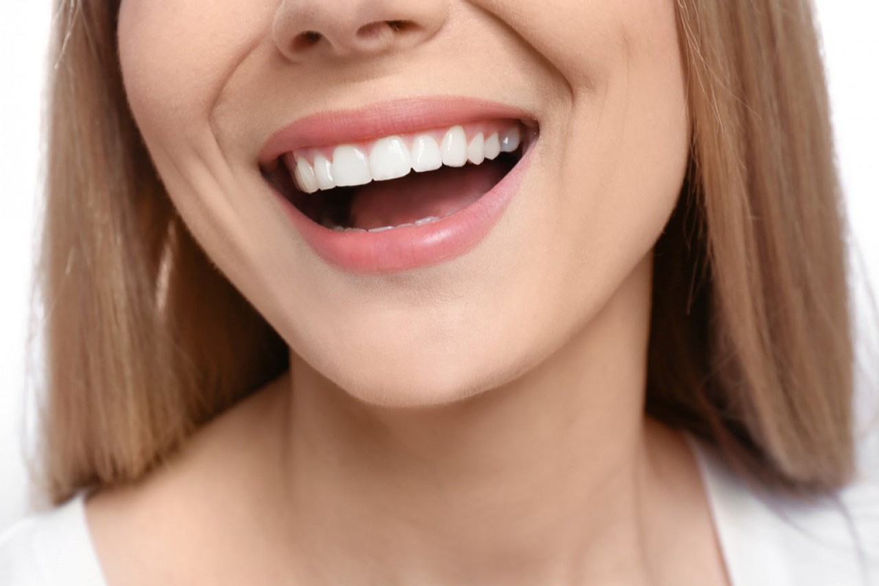  Bembeyaz Sağlıklı Gülüşler İçin Ağız Bakımı Nasıl Yapılmalı? 