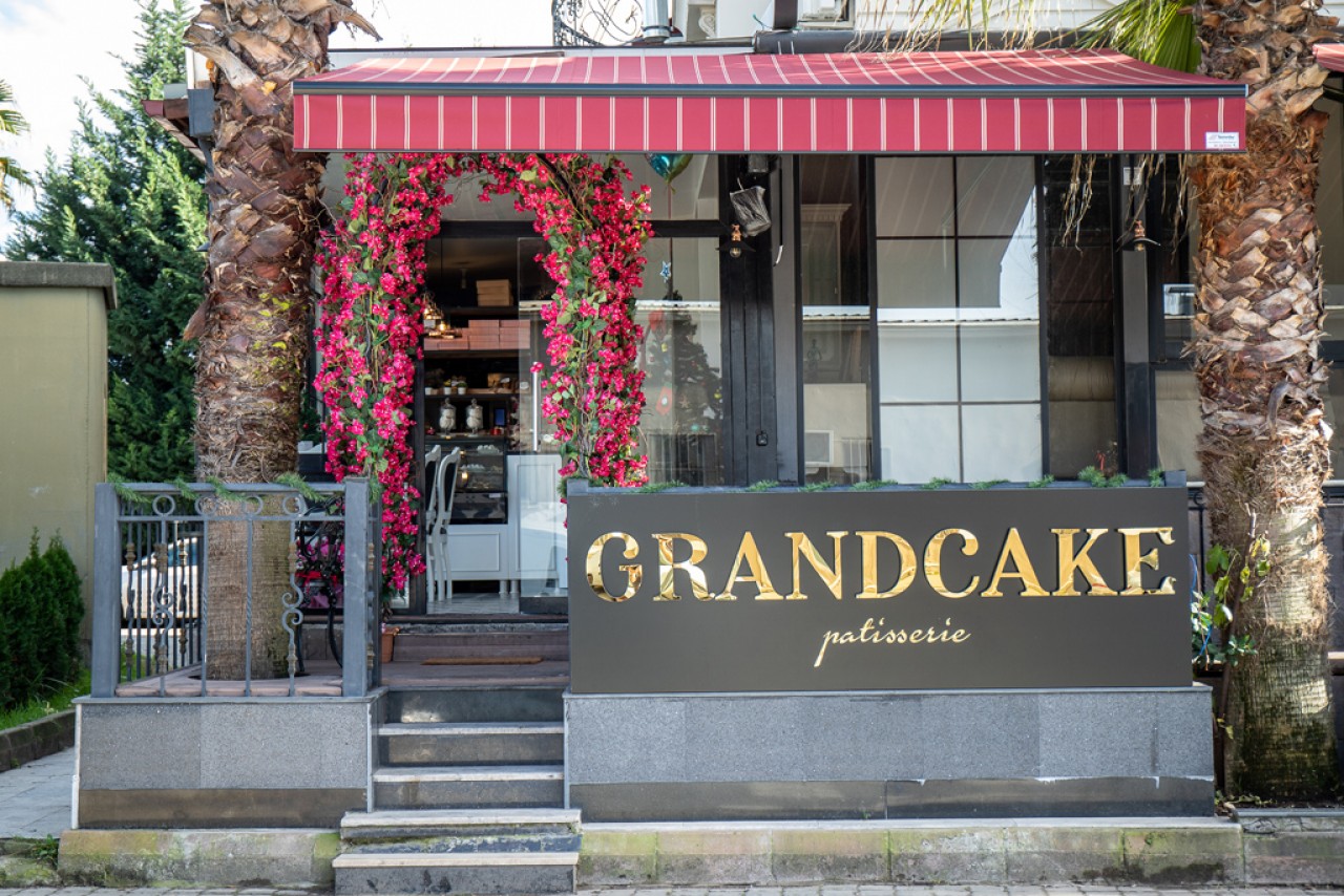  Şehrin Sevimli Fırınından Harika Lezzetler… Grandcake Patisserie Açıldı 