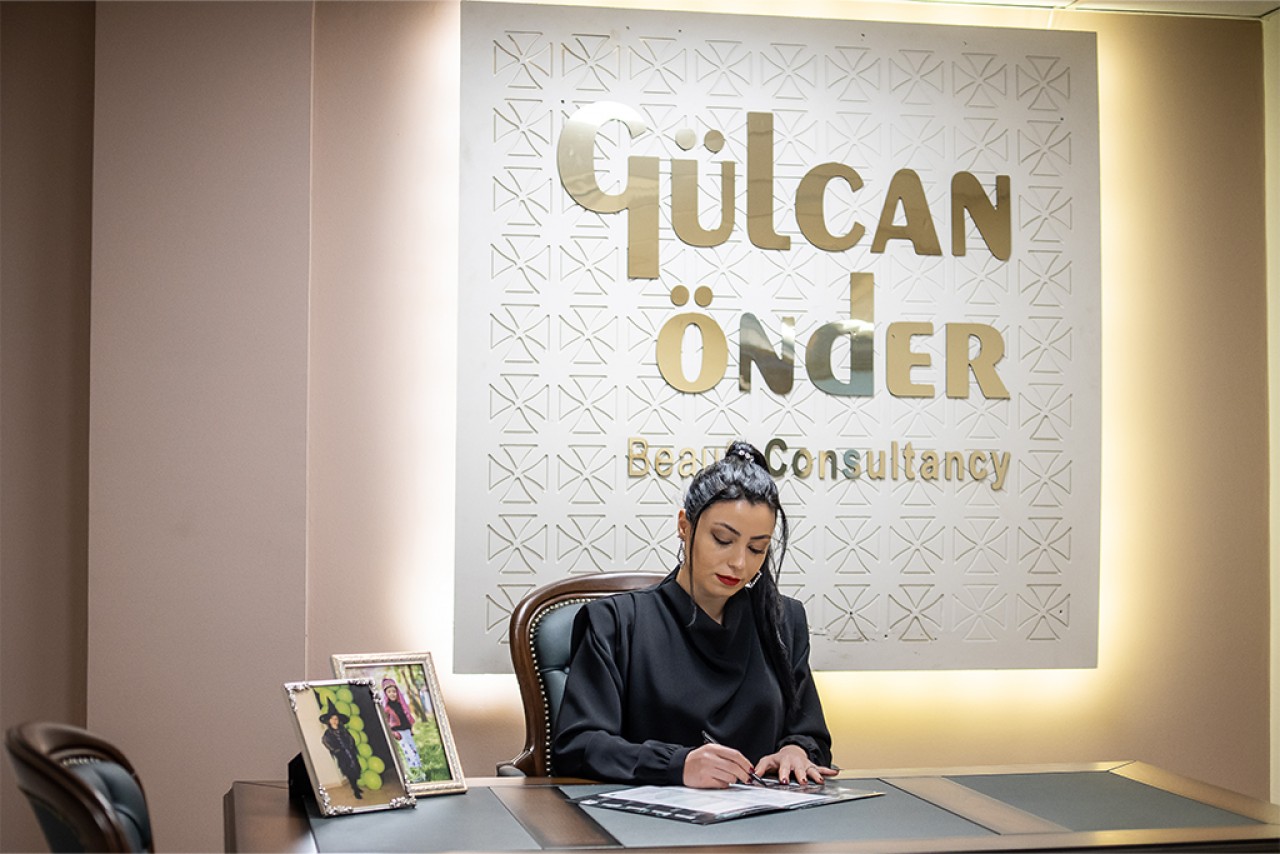  Gülcan Önder Güzellik Merkezi: Güzelliğinizi Yansıtın 