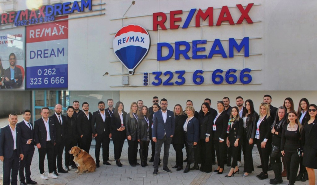 RE/MAX DREAM  Kocaeli’deki En Büyük RE/MAX Ofisi