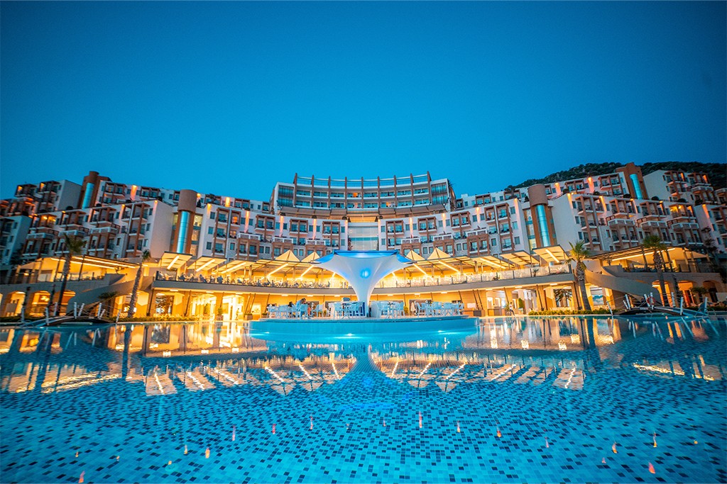 Büyüleyici Güzelliğiyle; KEFALUKA RESORT/Akyarlar BODRUM