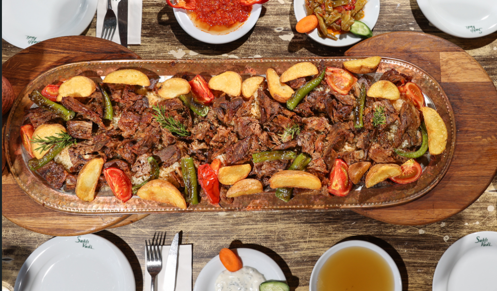 Kuyu Kebabı için adresiniz:  Saklı Vadi Kartepe